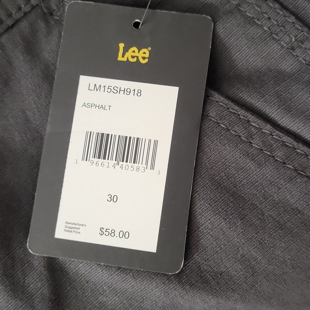 Lee Men's Dark Cargo Shorts - Picture 5 of 5